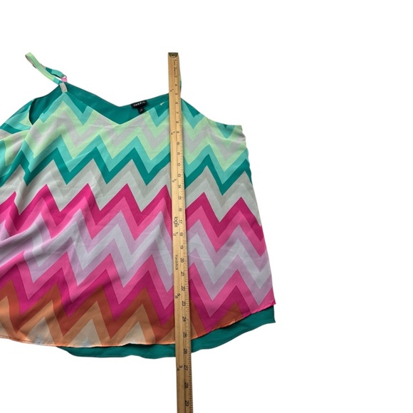 TORRID 0 Plus Size Sophie Multi Chevron Chiffon Double Layer Swing Cami - Picture 13 of 13